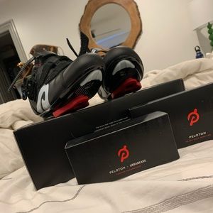 Peloton size 9 cycling shoes bundle